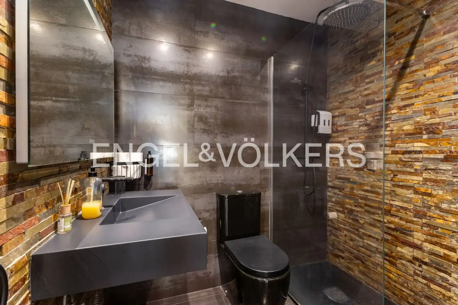 Bathroom of Flat for rent in Ciutat Vella 