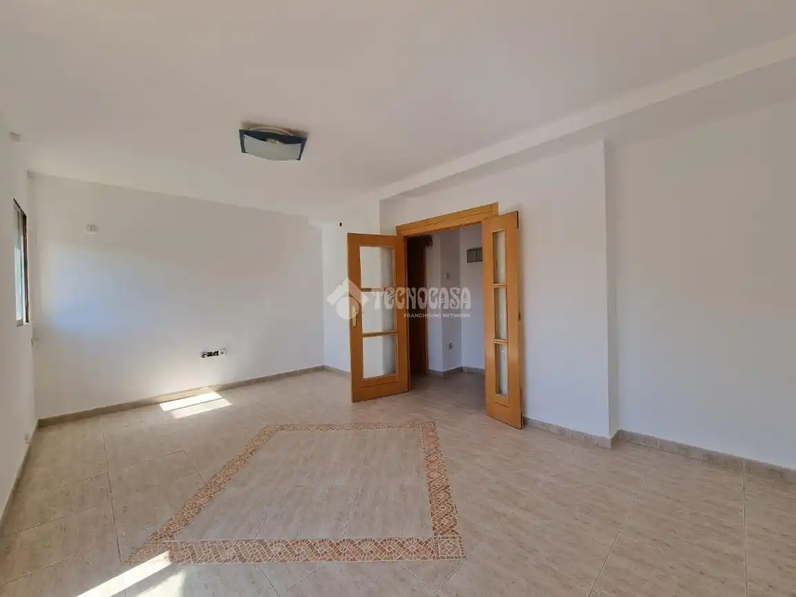 Flat for sale in Madrid  with Air Conditioner and Terrace