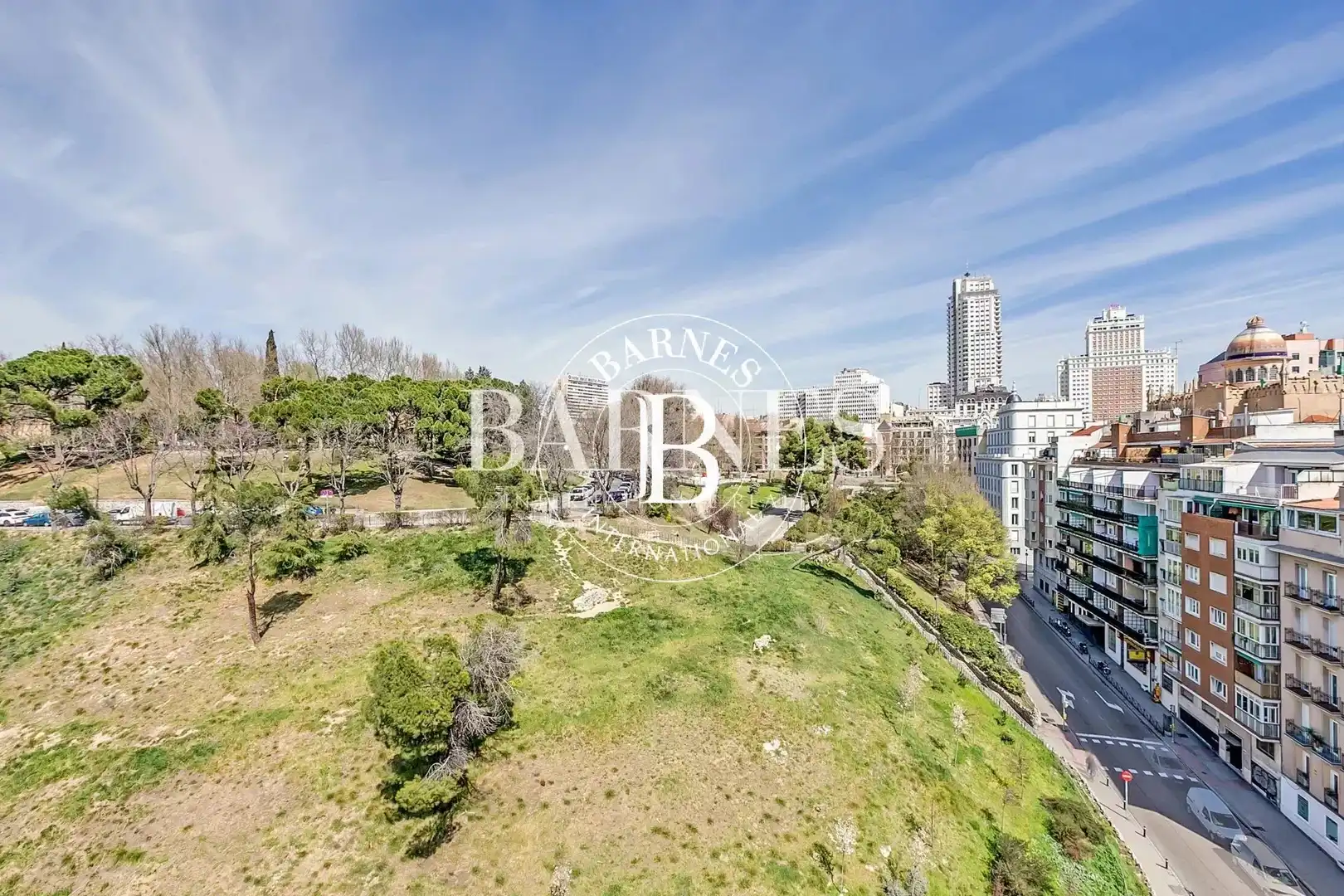 Vista exterior de Àtic de lloguer en Madrid amb Aire condicionat, Calefacció i Terrassa