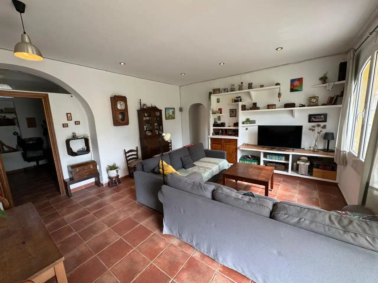 Sala de estar de Finca rústica en venta en Sant Fost de Campsentelles con Calefacción, Jardín privado y Parquet