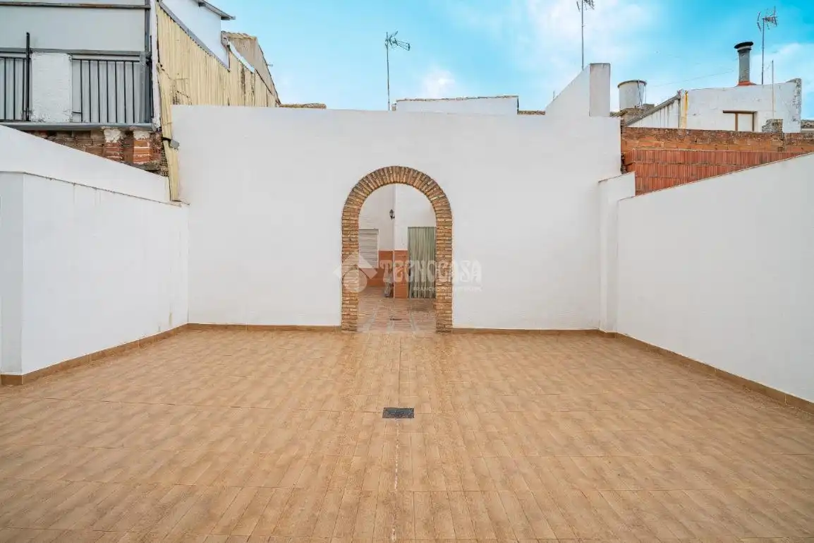 Casa aparellada en venda a Sabiote
