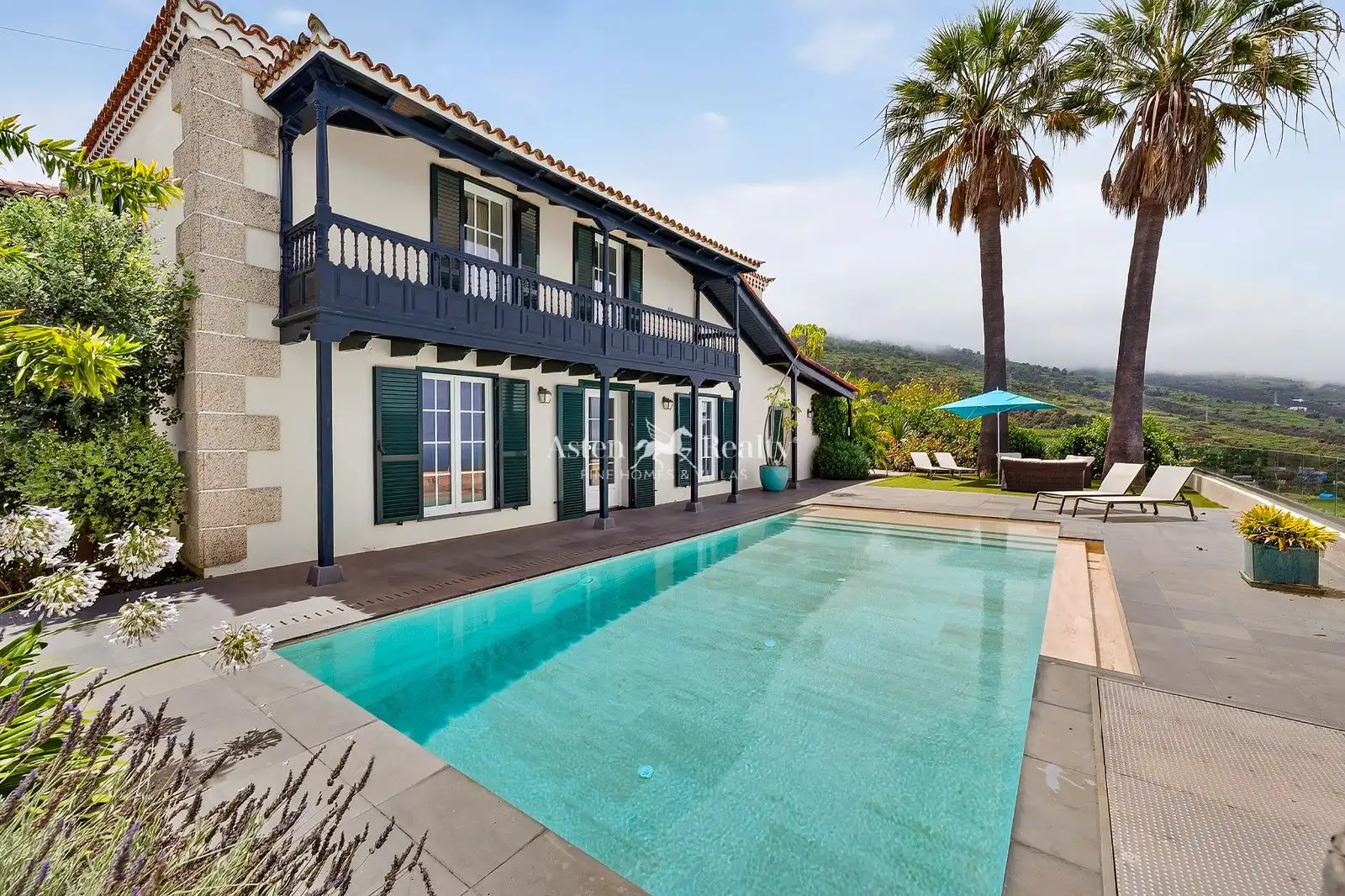 Vista exterior de Casa o chalet en venta en La Victoria de Acentejo con Jardín privado, Terraza y Trastero