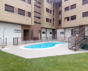 Piscina de Pis en venda en Santo Domingo de la Calzada amb Balcó i Piscina comunitària