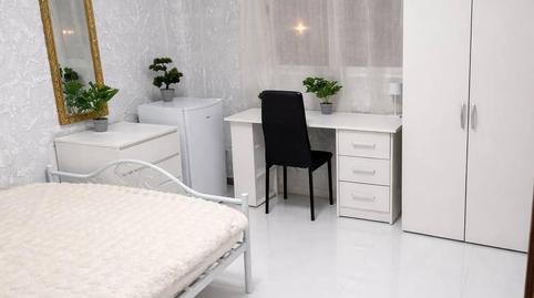 Foto 2 de Piso en venta en Calle Conchita Piquer, El Calvari,  Valencia Capital