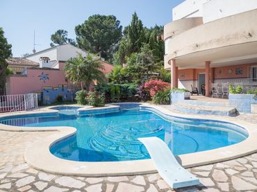 Xalet amb piscina en venda a Sierra Perenchiza - Cumbres de Calicanto - Sto Domingo