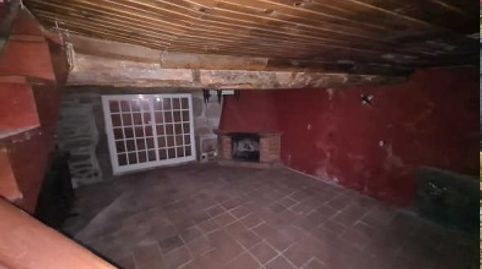 Casa de piedra rústica con alpendre en venta