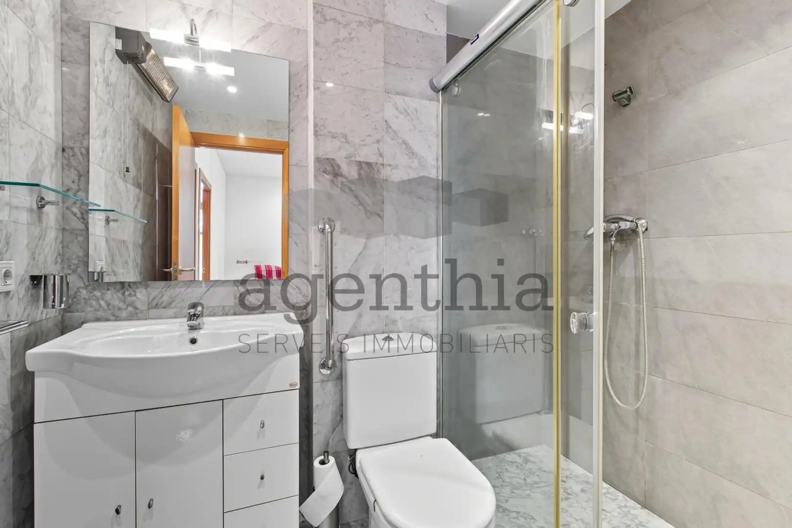Bathroom of Duplexes for sale in Girona  with Air Conditioner, Heating and Storage room