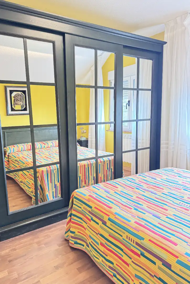 Dormitori de Casa o xalet en venda en Castrillón amb Calefacció, Jardí privat i Parquet