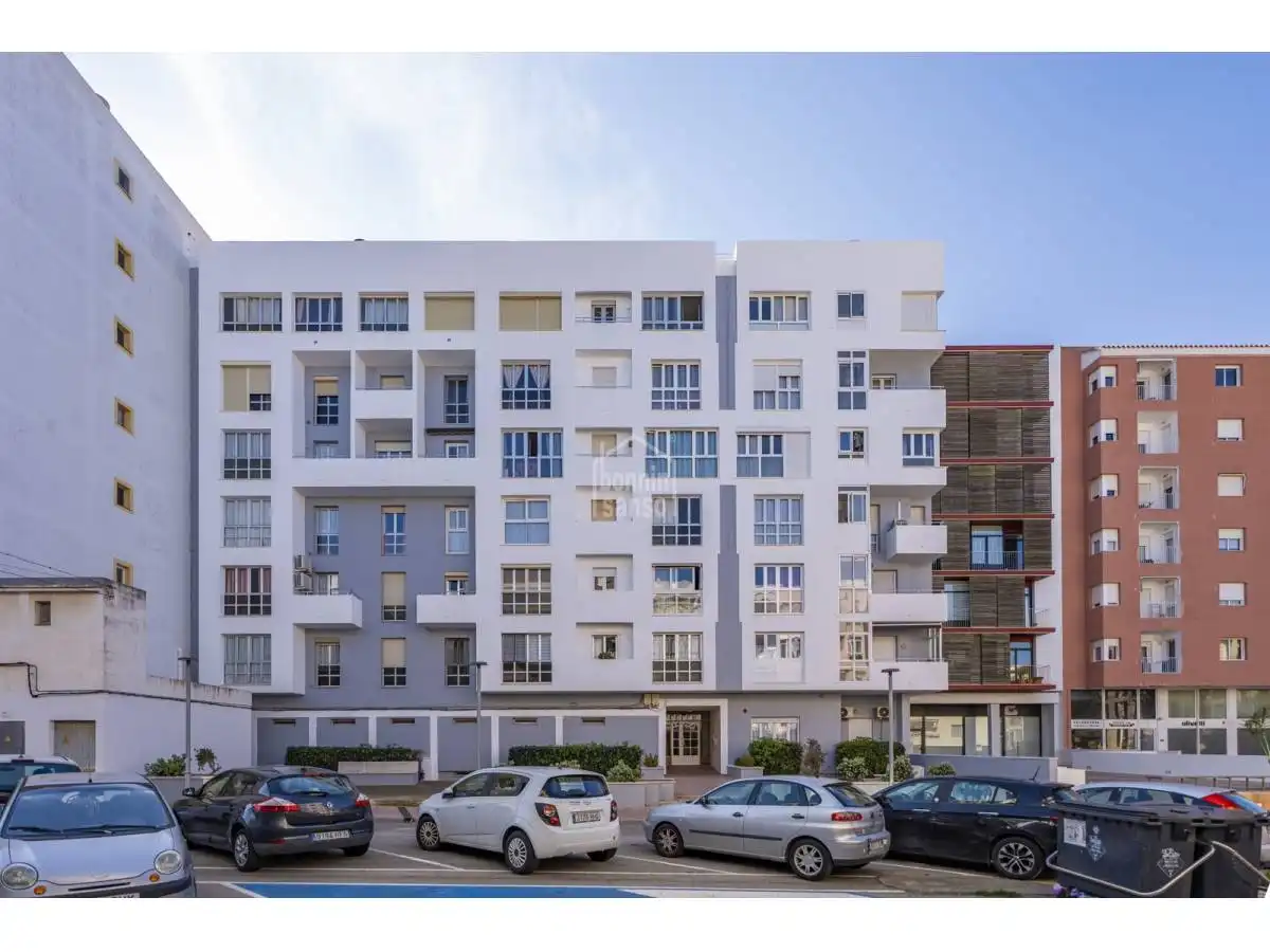 Vista exterior de Apartament en venda en Maó - Mahón amb Terrassa