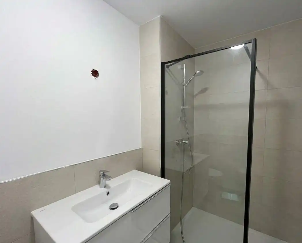 Bathroom of Attic for sale in Tomares  with Terrace and Community pool