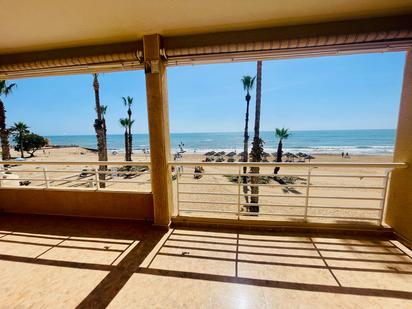 Dormitori de Pis en venda en Torrevieja amb Terrassa, Moblat i Rentadora