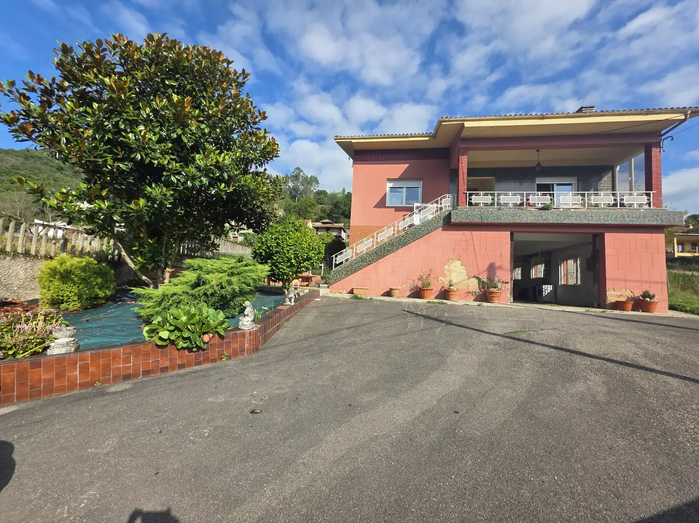 Vista exterior de Casa o chalet en venta en Siero con Calefacción, Parquet y Terraza