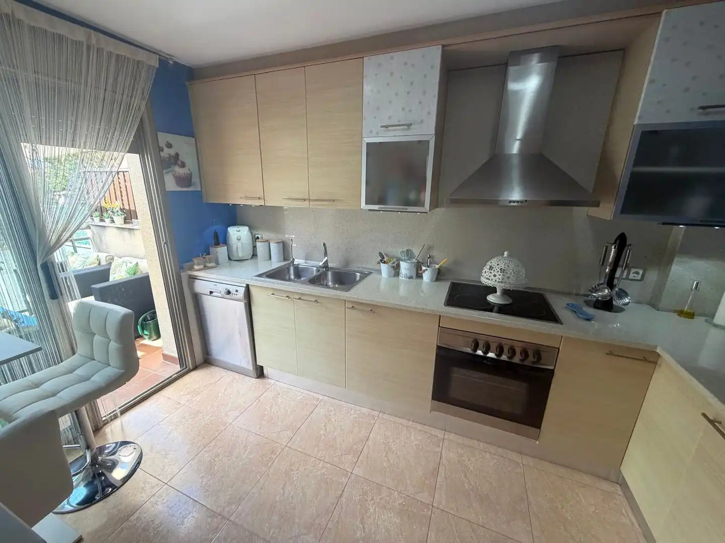 Cocina de Casa adosada en venta en El Vendrell con Aire acondicionado, Calefacción y Jardín privado
