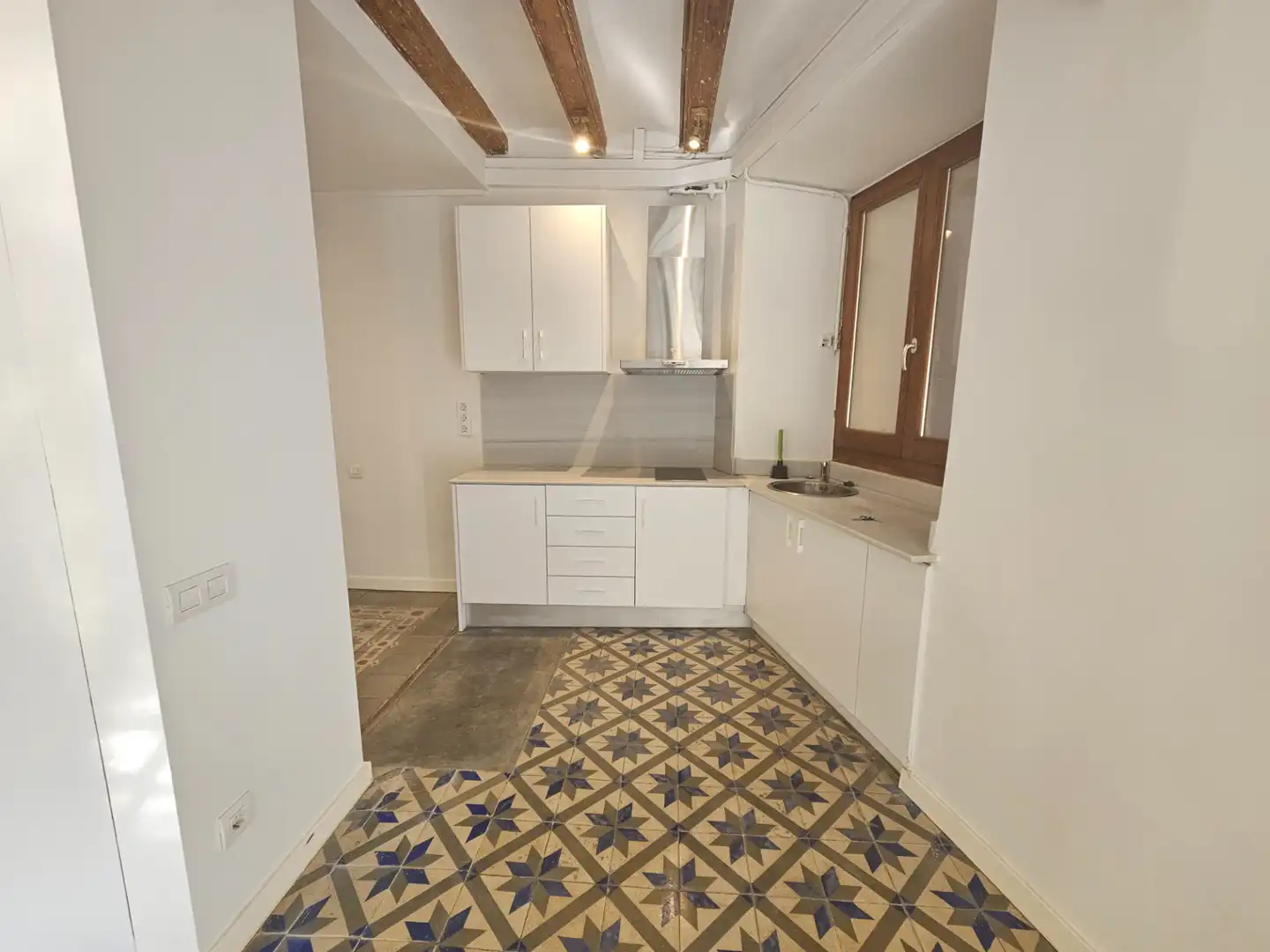 Study for rent in La Rambla, Barri Gòtic