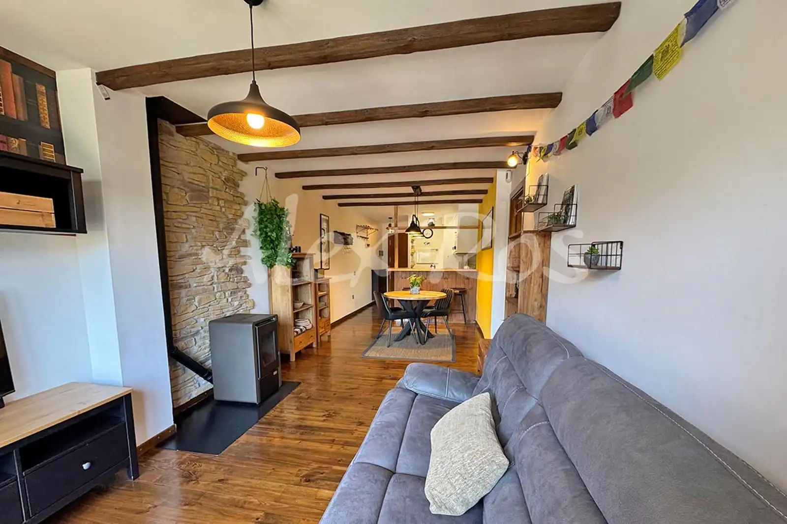 Wohnzimmer von Wohnungen zum Verkauf in Bellver de Cerdanya mit Terrasse, Abstellraum und Möbliert