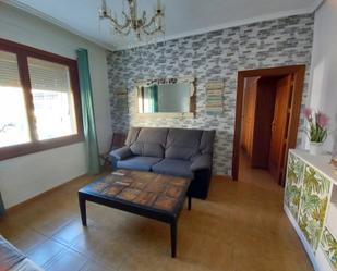 Living room of Flat to rent in Cuenca Capital  with Heating, Furnished and Oven