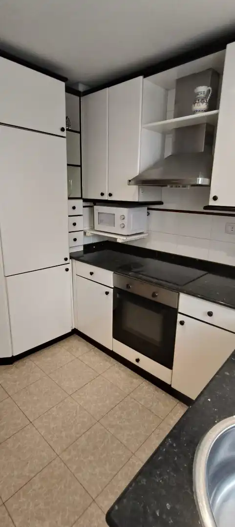 Cuina de Pis de lloguer en Getxo  amb Terrassa, Moblat i Balcó