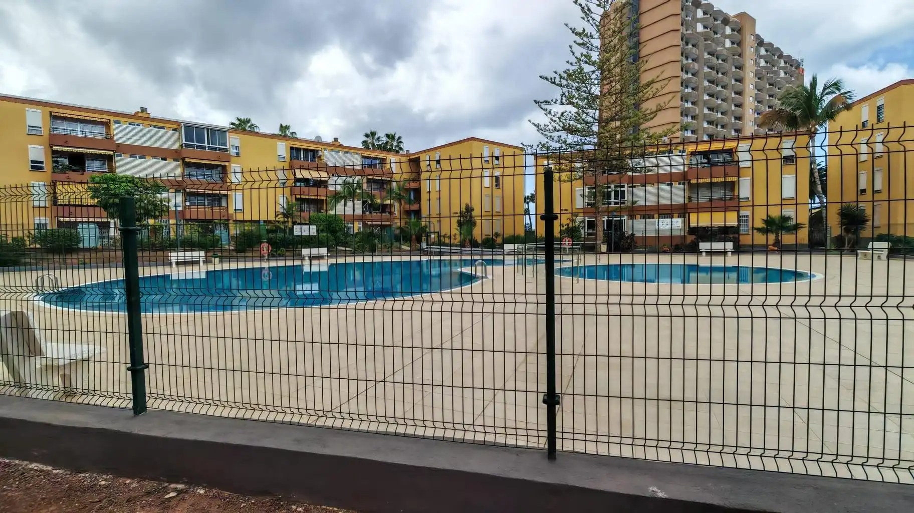 Piscina de Planta baixa en venda en Arona amb Jardí privat, Terrassa i Piscina comunitària