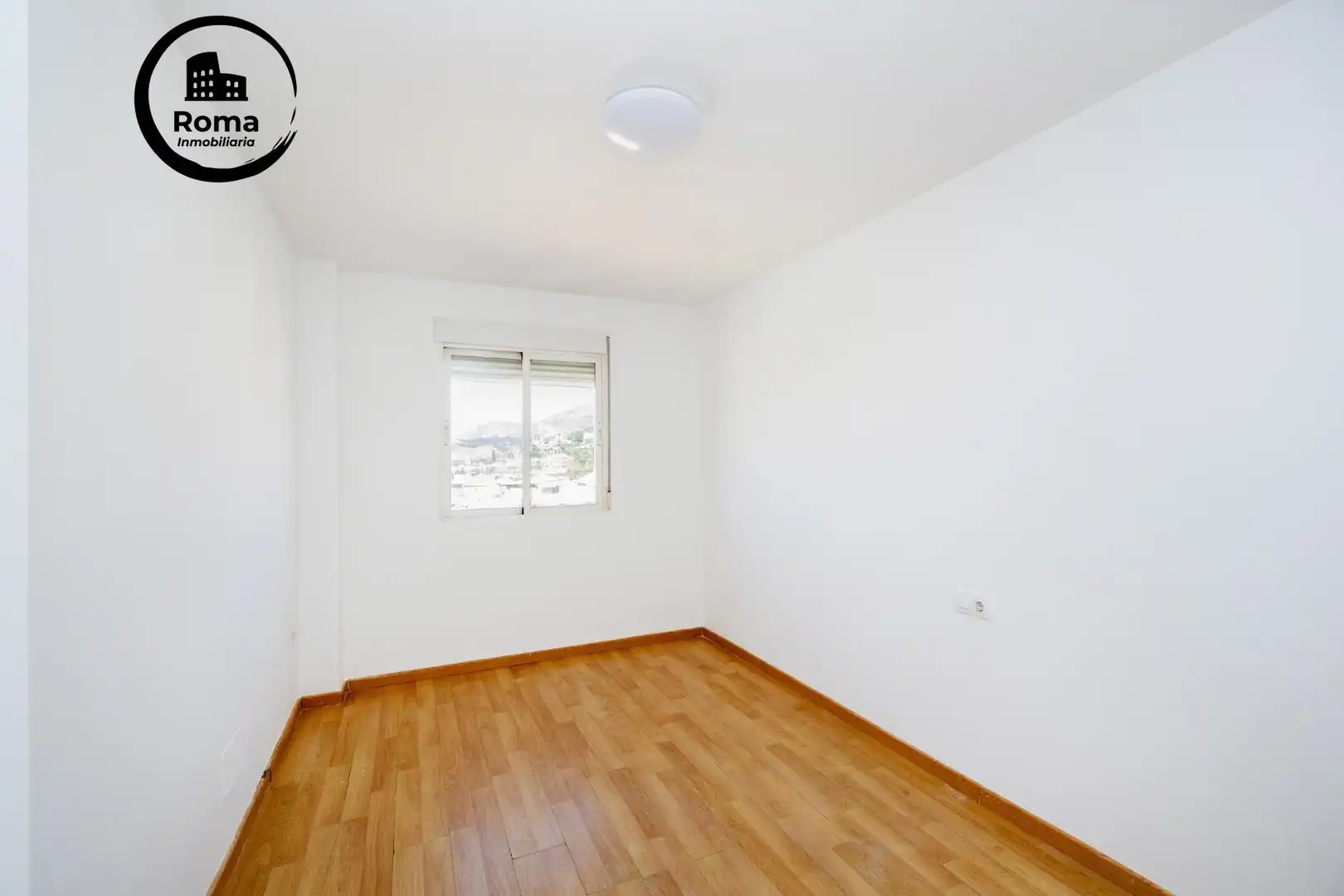 Habitación de Piso en venta en Atarfe con Balcón