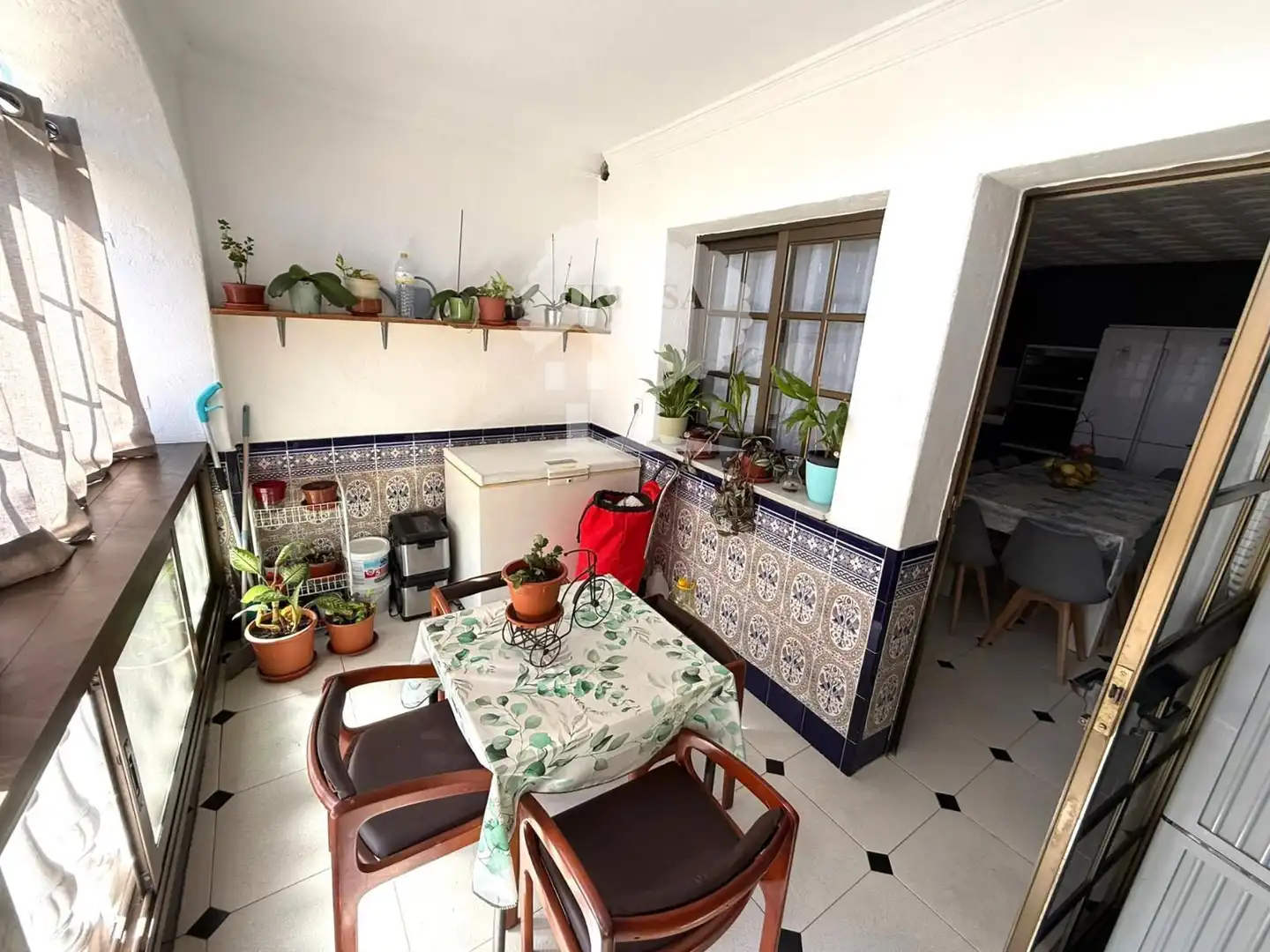 Küche von Einfamilien-Reihenhaus zum Verkauf in Motril mit Klimaanlage, Heizung und Schwimmbad