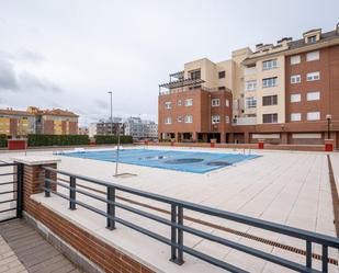 Piscina de Pis de lloguer en Ávila Capital amb Calefacció