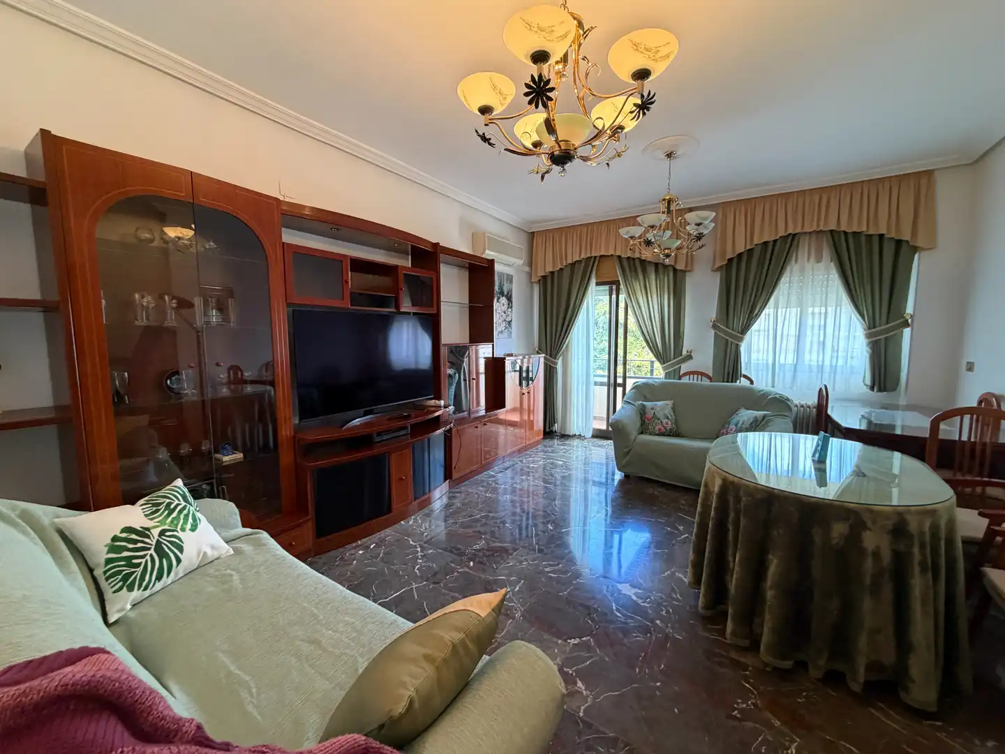 Living room of Flat for rent in Úbeda  with Air Conditioner, Heating and Furnished