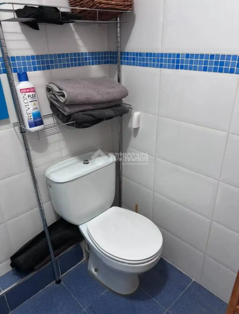 Bathroom of Flat for sale in Valdemoro  with Air Conditioner, Heating and Community pool