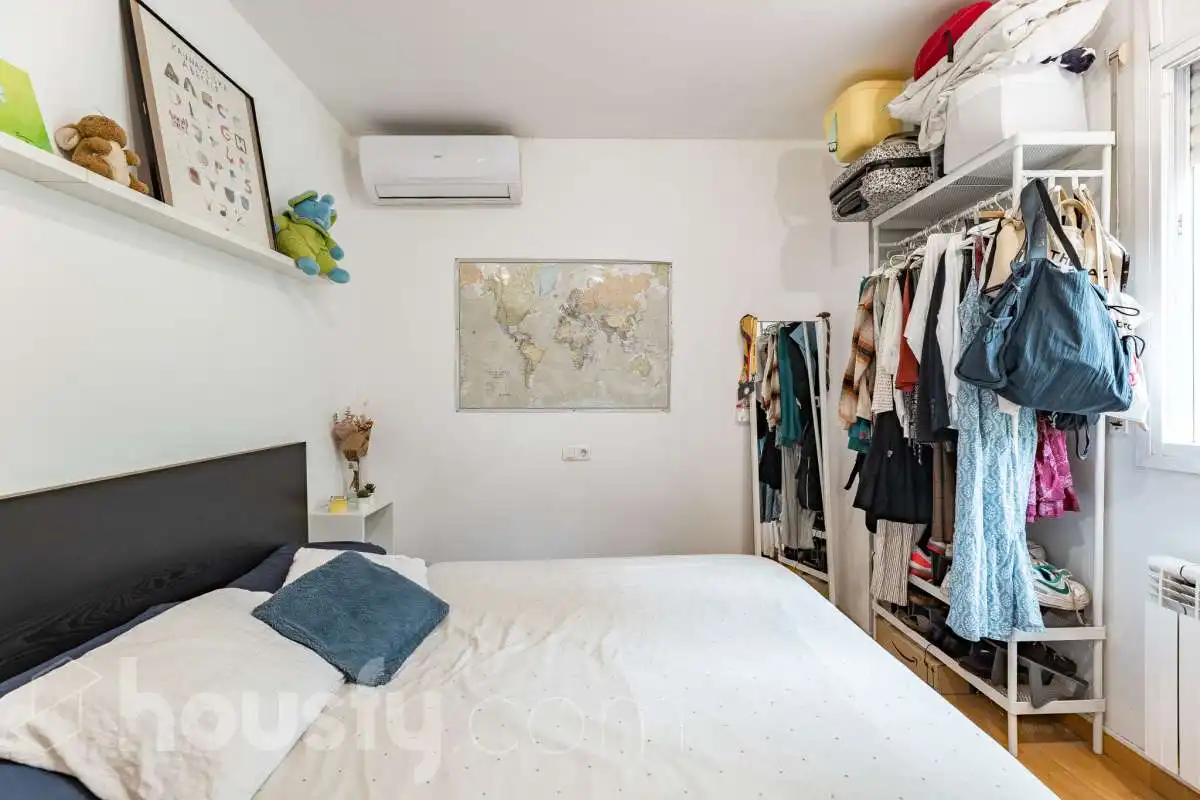 Dormitori de Casa o xalet en venda en Sant Cugat del Vallès amb Aire condicionat, Calefacció i Jardí privat