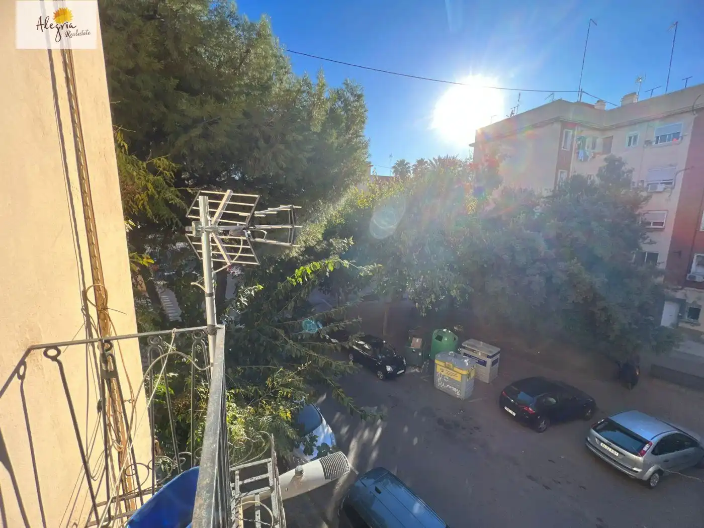 Parkplatz von Wohnung zur Miete in Xirivella mit Klimaanlage, Möbliert und Balkon