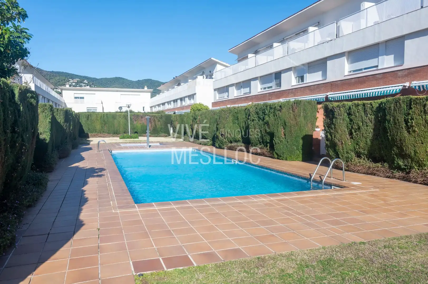 Schwimmbecken von Haus oder Chalet zum Verkauf in Premià de Mar mit Klimaanlage, Heizung und Terrasse