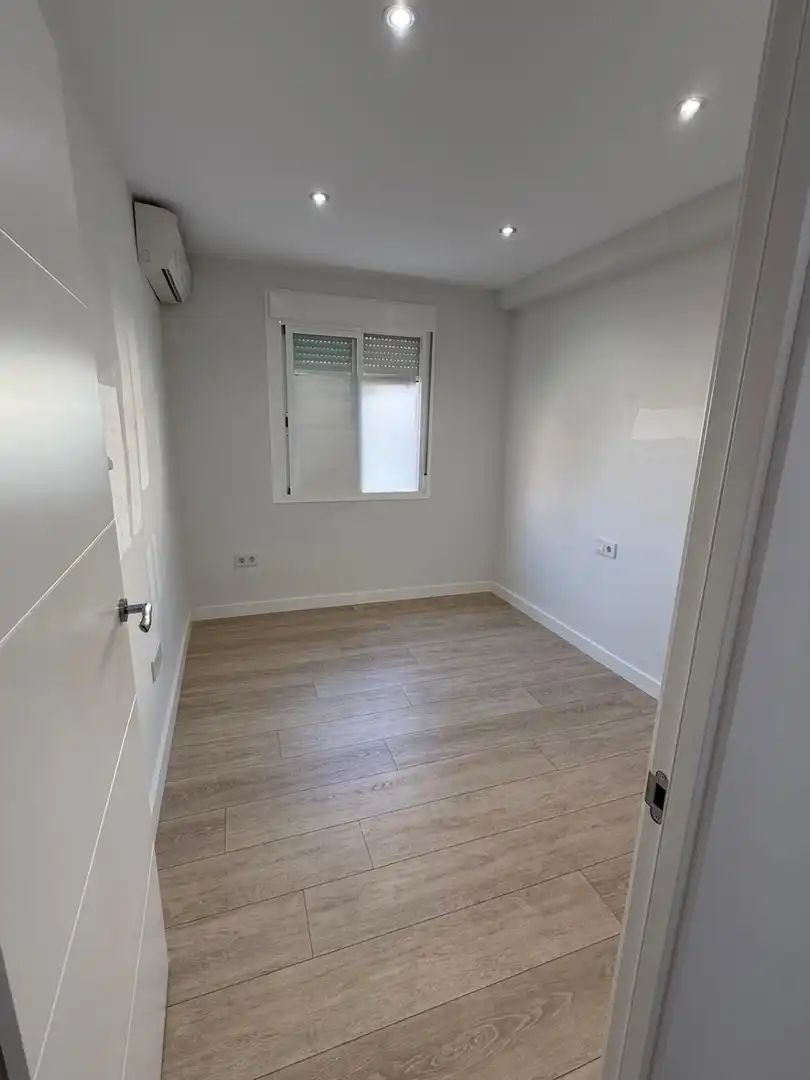 Bedroom of Flat for sale in Córdoba  with Air Conditioner and Terrace