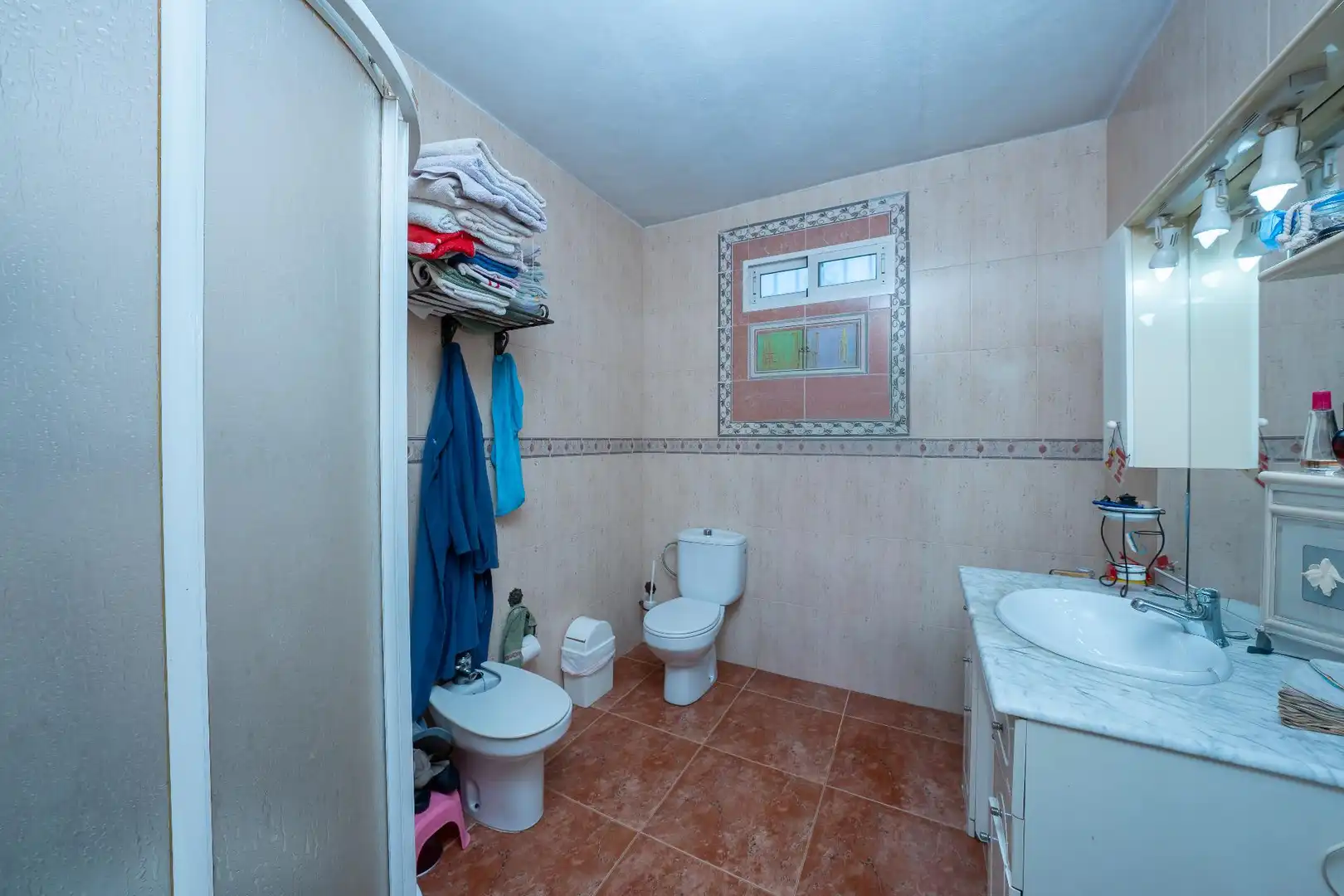 Bathroom of Houses for sale in Alicante / Alacant  with Air Conditioner and Swimming Pool