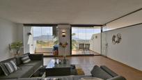 Sala d'estar de Apartament en venda en Mijas amb Aire condicionat, Terrassa i Piscina