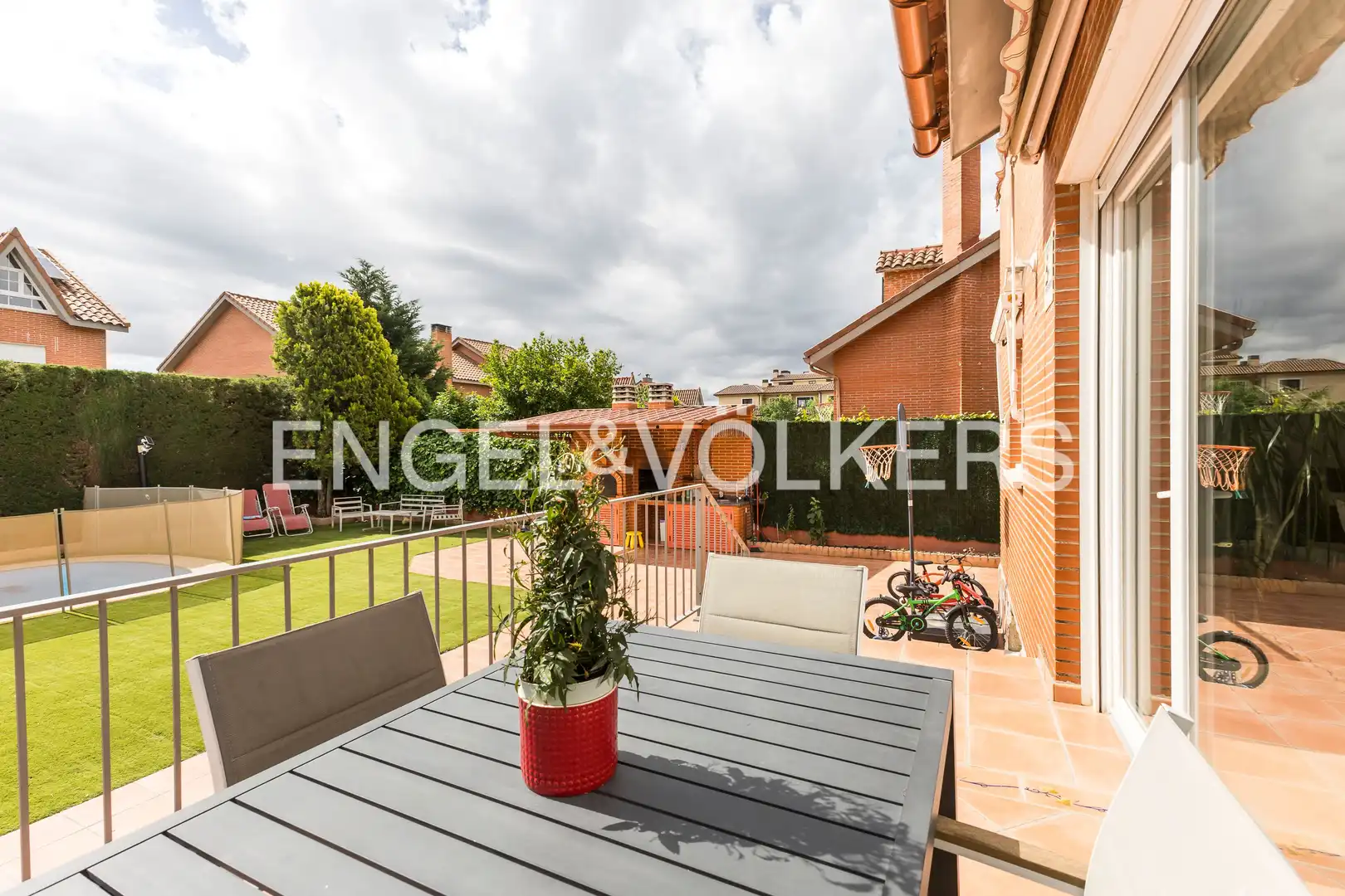 Terraza de Casa o chalet en venta en Rivas-Vaciamadrid con Aire acondicionado, Calefacción y Jardín privado