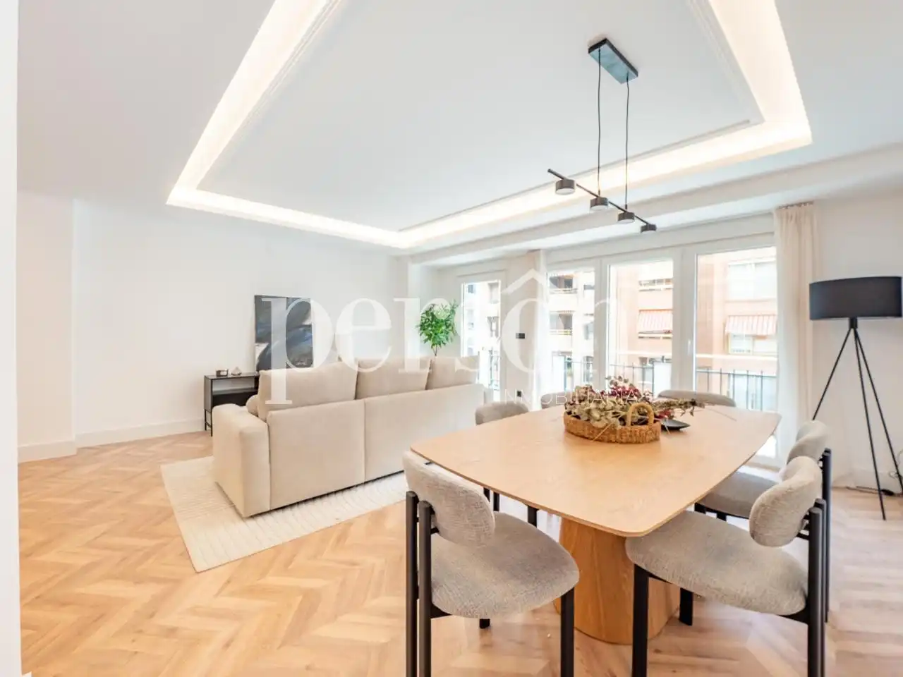 Piso con terraza en venta en Extramurs, imagen 3