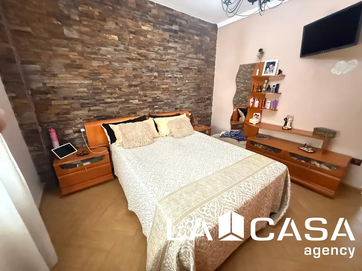 Living room of Detached homes for sale in Dos Hermanas  with Air Conditioner, Terrace and Storage room
