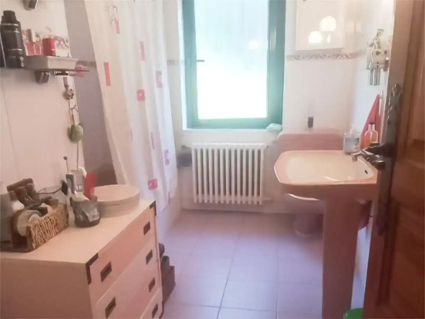 Bany de Pis en venda en Valdepiélago amb Jardí privat, Piscina i Moblat