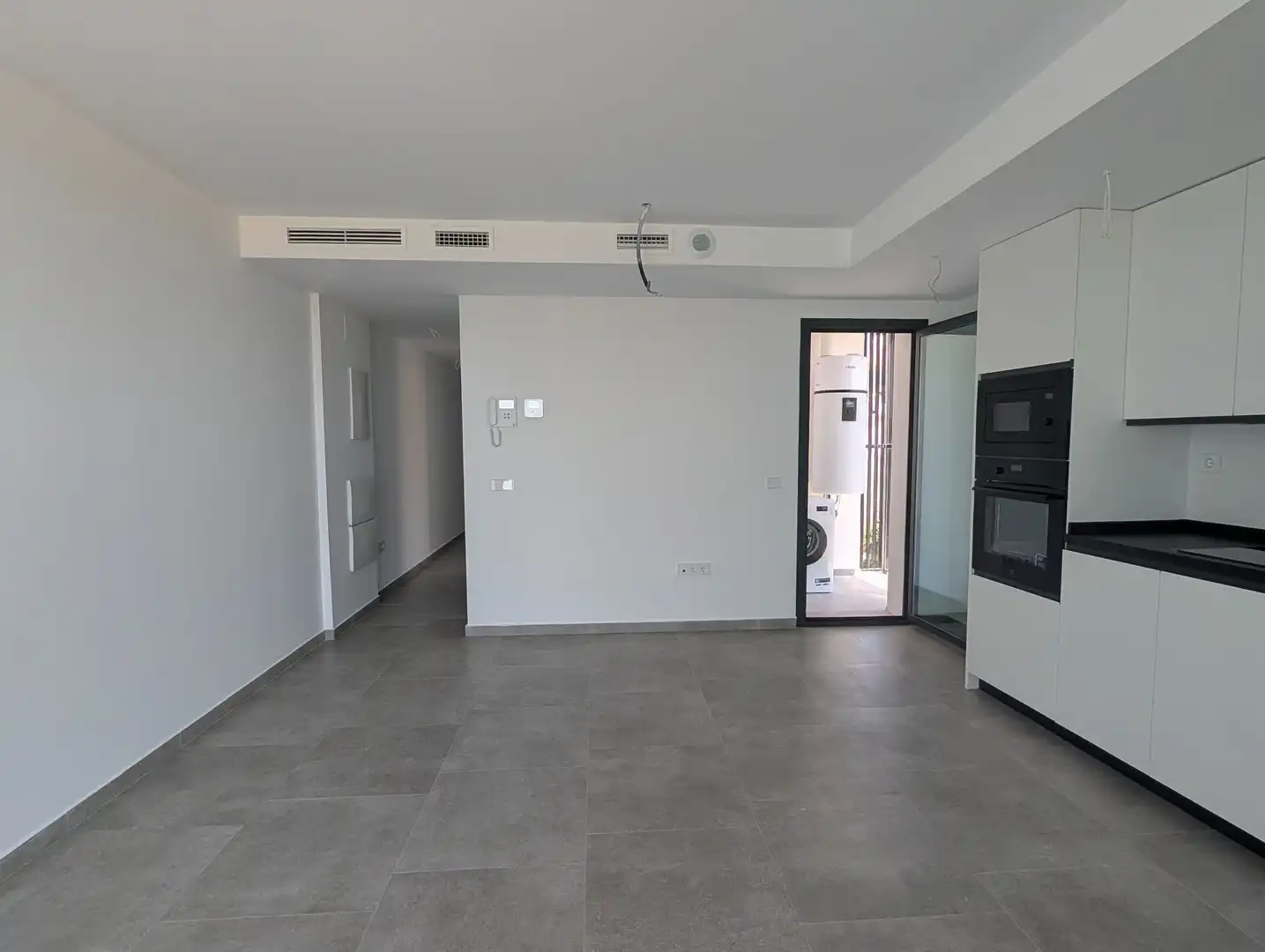 Sala d'estar de Apartament en venda en Fuengirola amb Aire condicionat, Calefacció i Terrassa