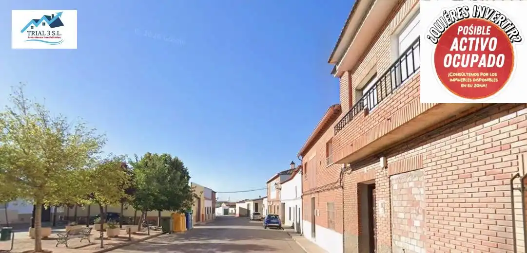 House for sale in Calle Real
