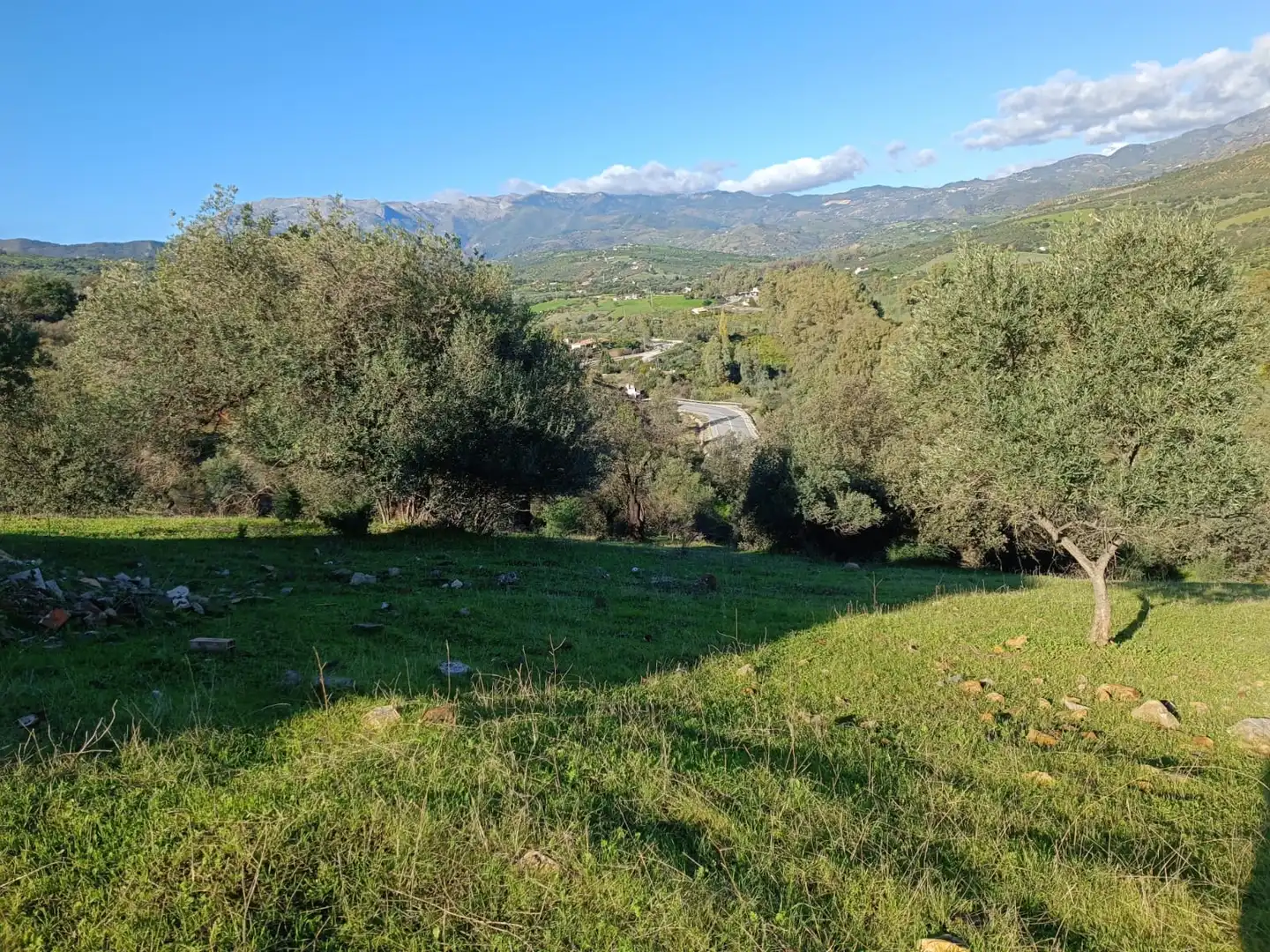 Houses for sale in Guaro  with Terrace, Storage room and Furnished