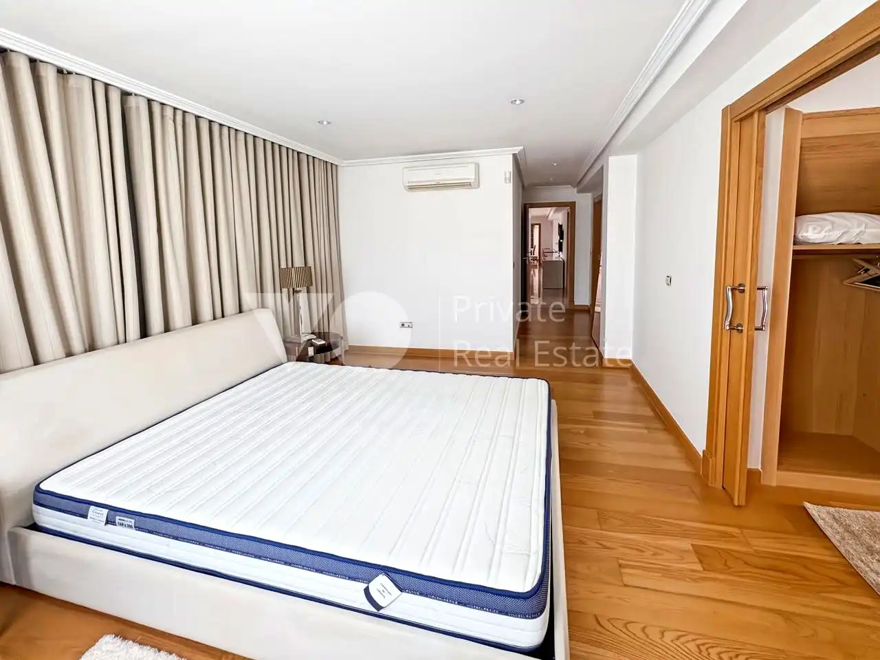 Dormitori de Casa o xalet de lloguer en Boadilla del Monte amb Aire condicionat, Calefacció i Jardí privat