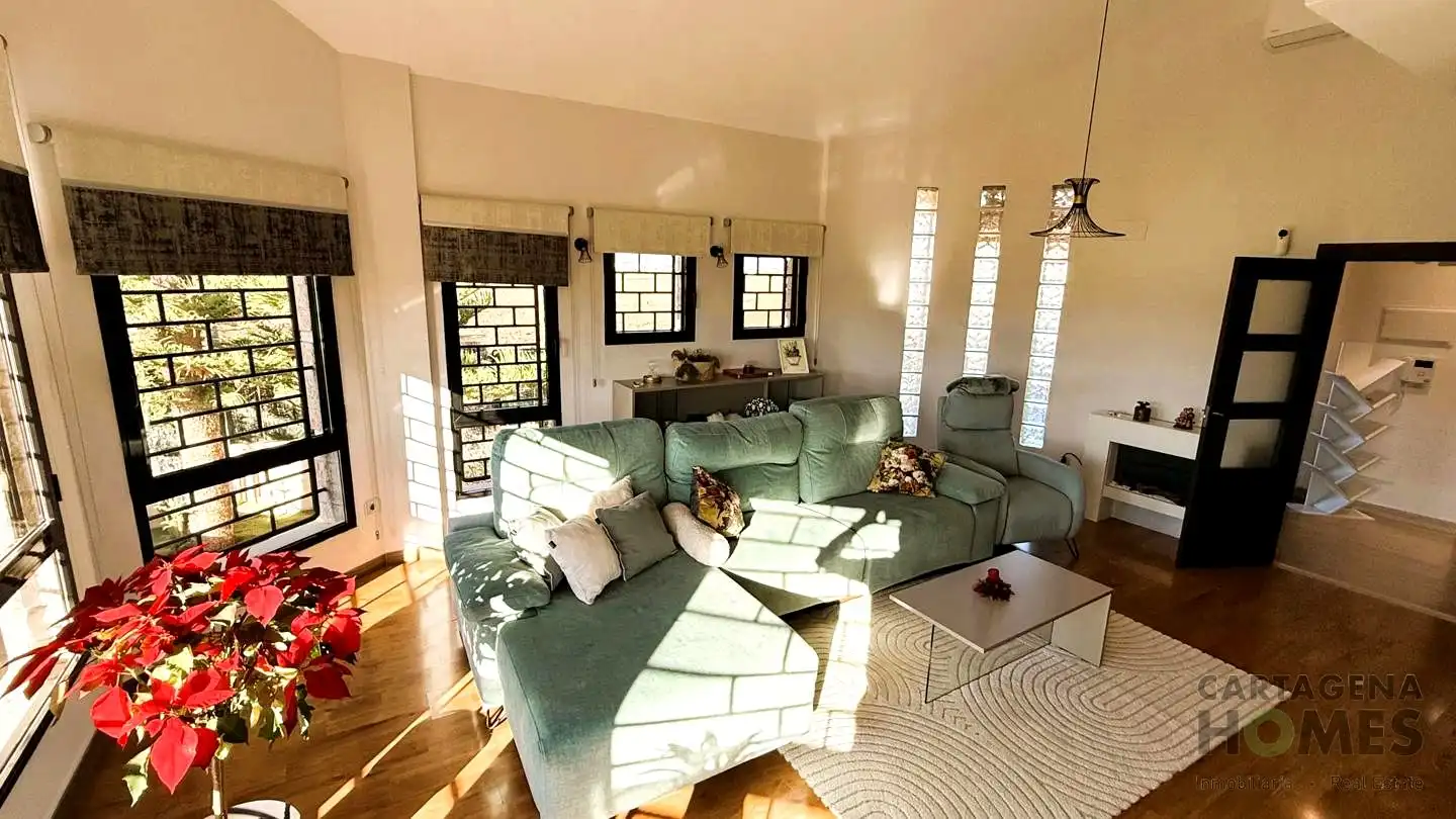 Sala de estar de Casa adosada en venta en Cartagena con Aire acondicionado, Jardín privado y Parquet