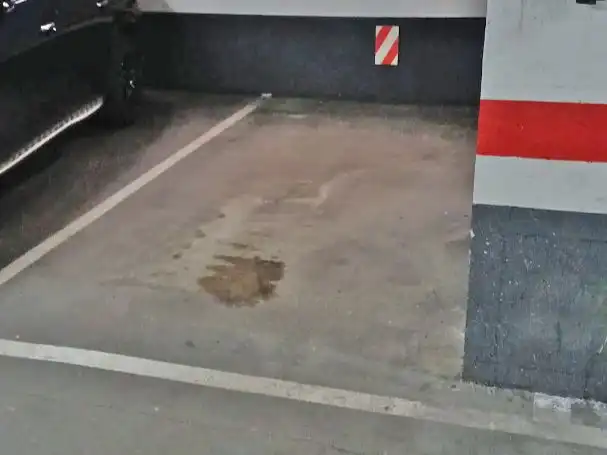 Parkplatz von Garage zur Miete in Madrid