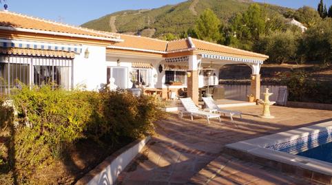 Foto 2 de Finca rústica en venta en Alcaucín, Málaga