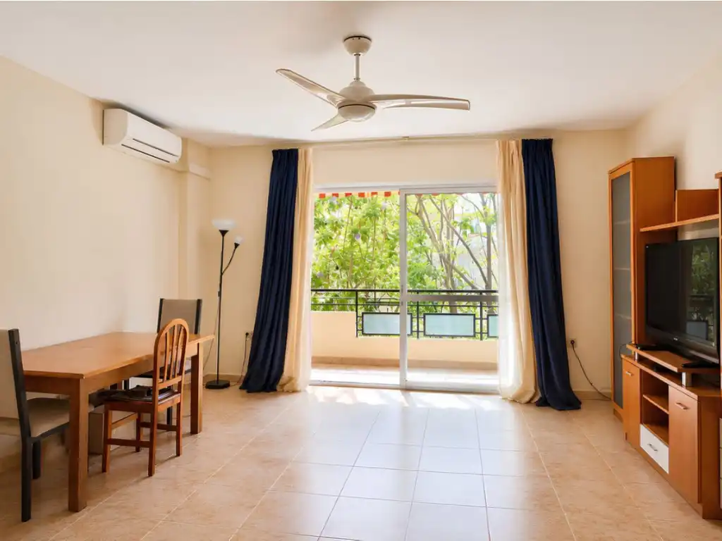Comedor de Piso en venta en Fuengirola con Aire acondicionado, Amueblado y Horno