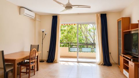 Foto 3 de Piso en venta en Avenida Mijas, Centro ciudad, Fuengirola