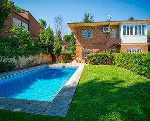 Jardí de Casa o xalet de lloguer en Pozuelo de Alarcón amb Aire condicionat, Terrassa i Piscina