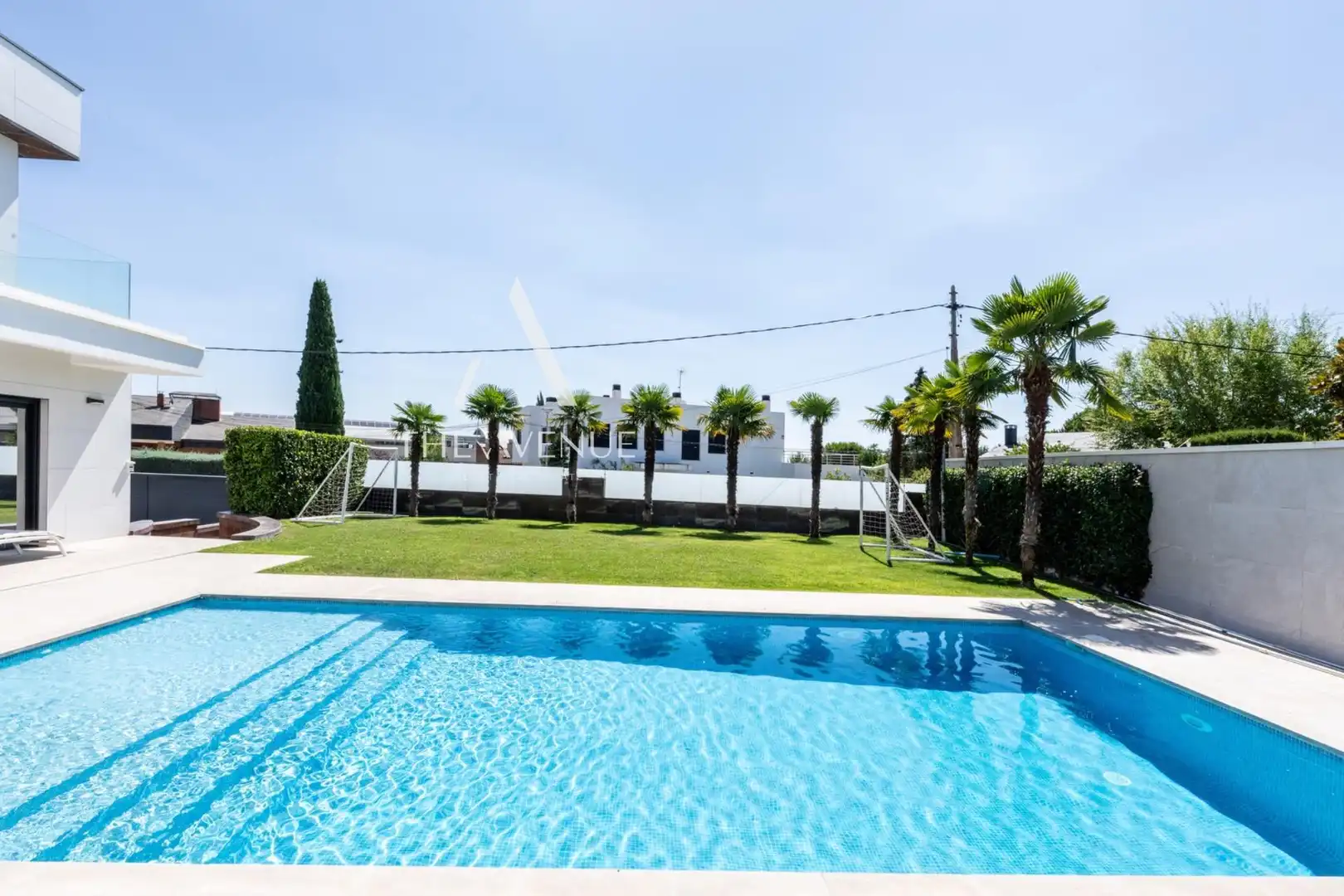 Piscina de Casa o xalet en venda en Las Rozas de Madrid amb Aire condicionat, Calefacció i Jardí privat