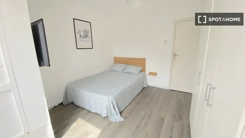 Schlafzimmer von Wohnung zur Miete in Sevilla mit Klimaanlage, Heizung und Möbliert