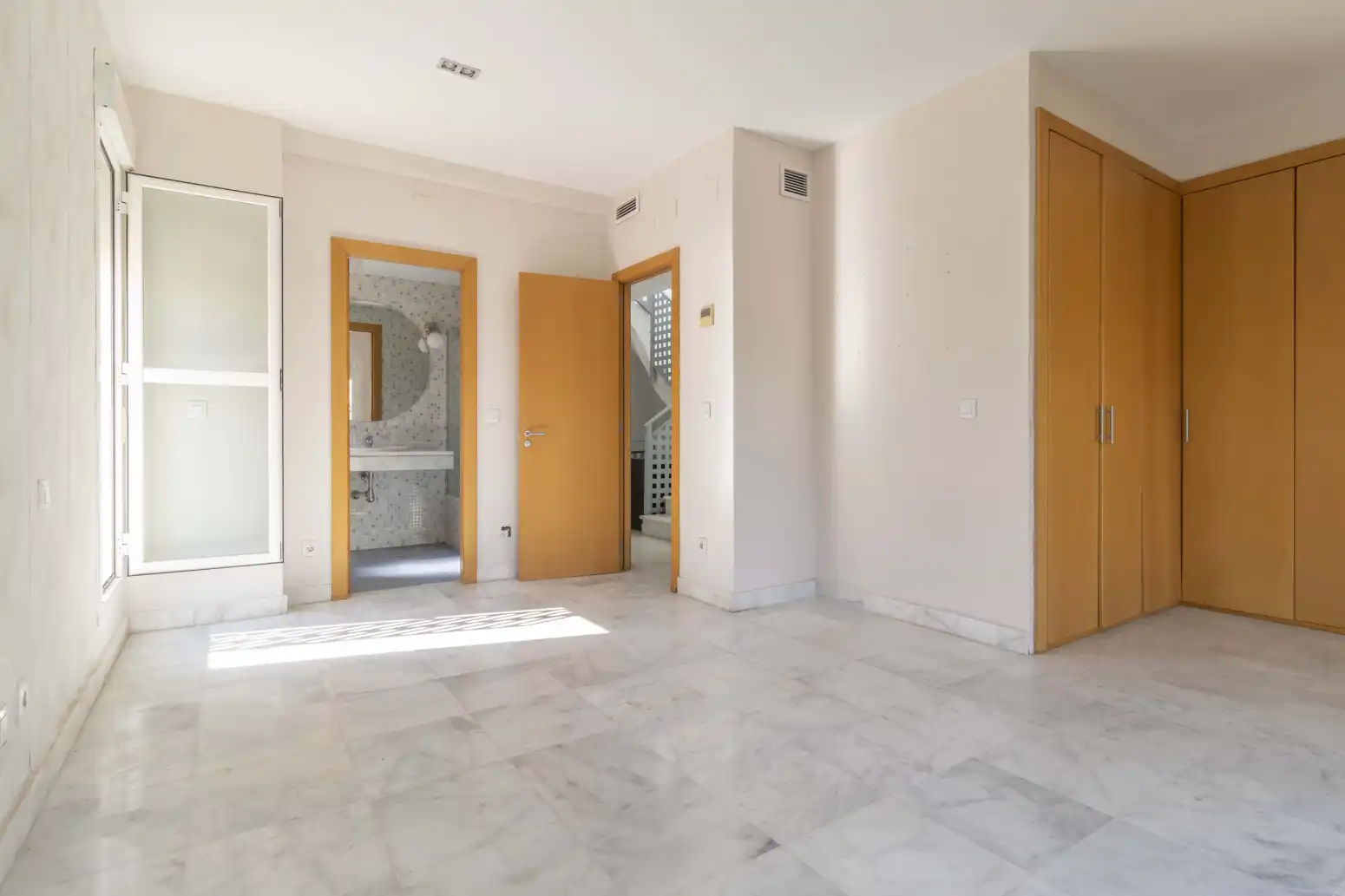 Casa adosada en venta en Espartinas con Aire acondicionado, Terraza y Piscina